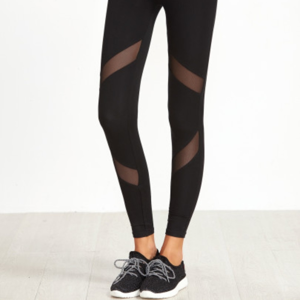 🌚LAST ONE!- Black Mesh Leggings - Picture 2 of 4